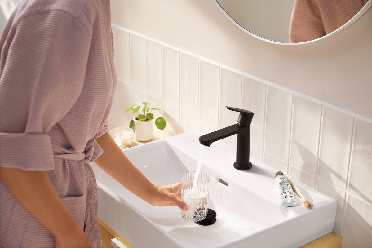 72520670 MIJEŠALICA HANSGROHE REBRIS S UMIVAONIK 110 CRNA COOLSTART