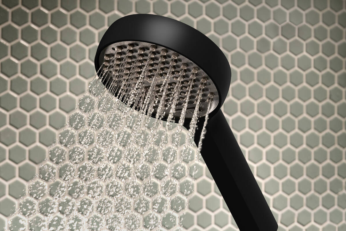 28044670 TUŠ KOMPLET HANSGROHE ACTIVERA SELECT S  65 cm CRNI